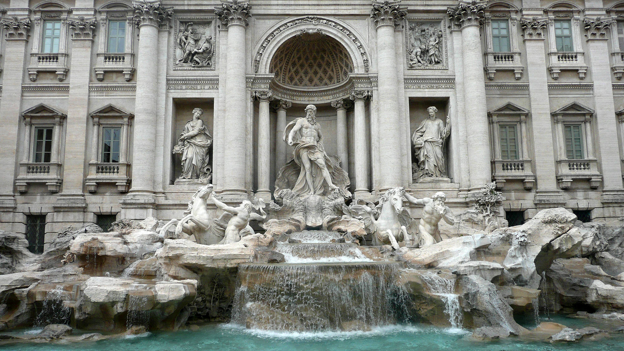 Fontana du Trevi in Rome, Italy