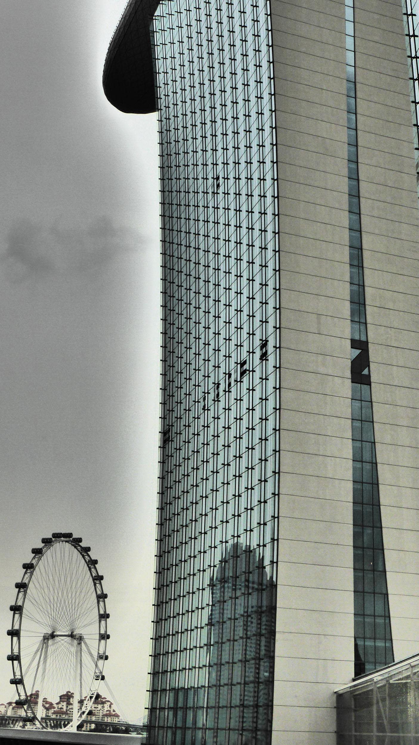 Marina Bay Sands and the Singapore Flyer