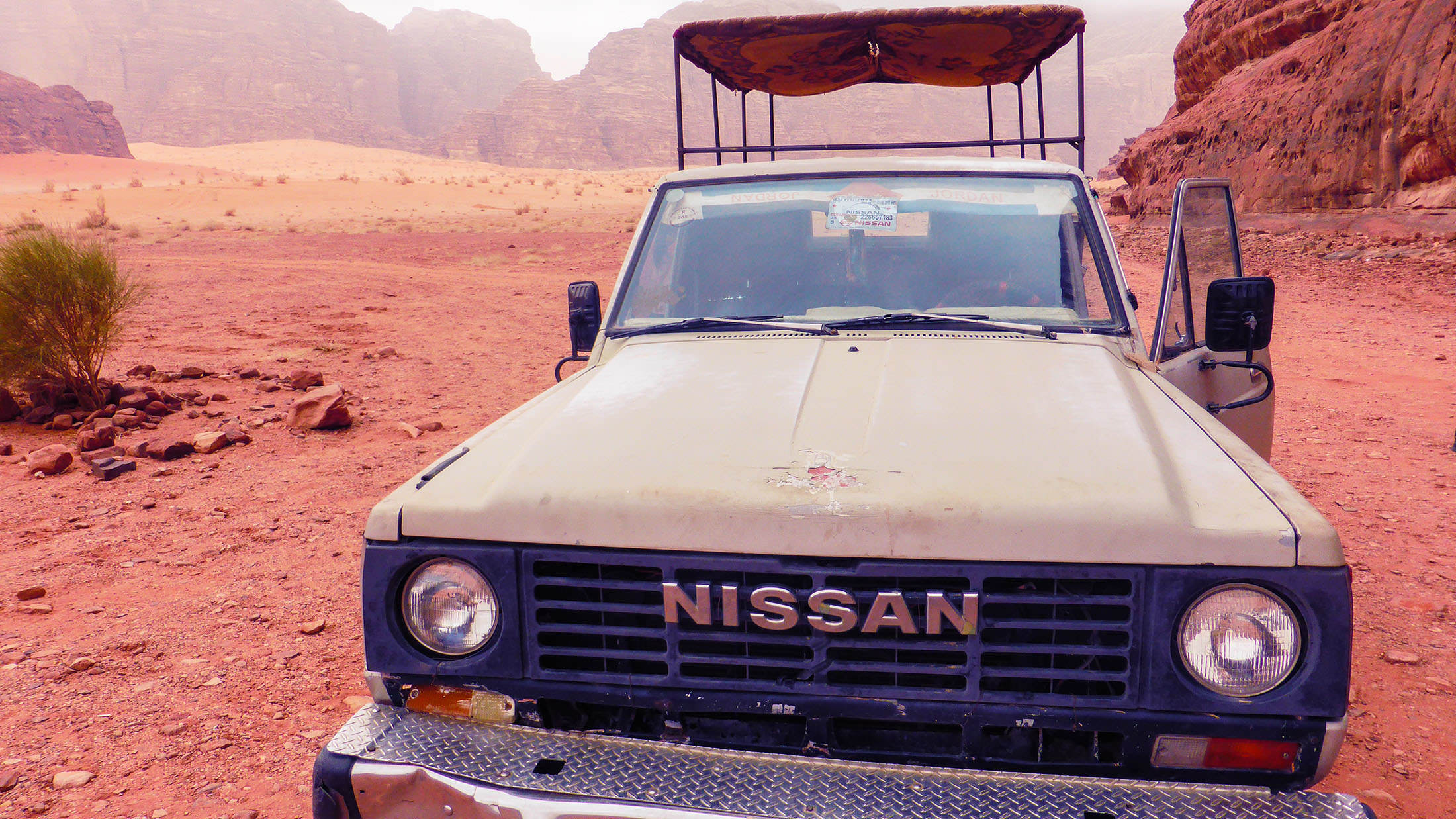 Nissan ute in Wadi Rum Jordan