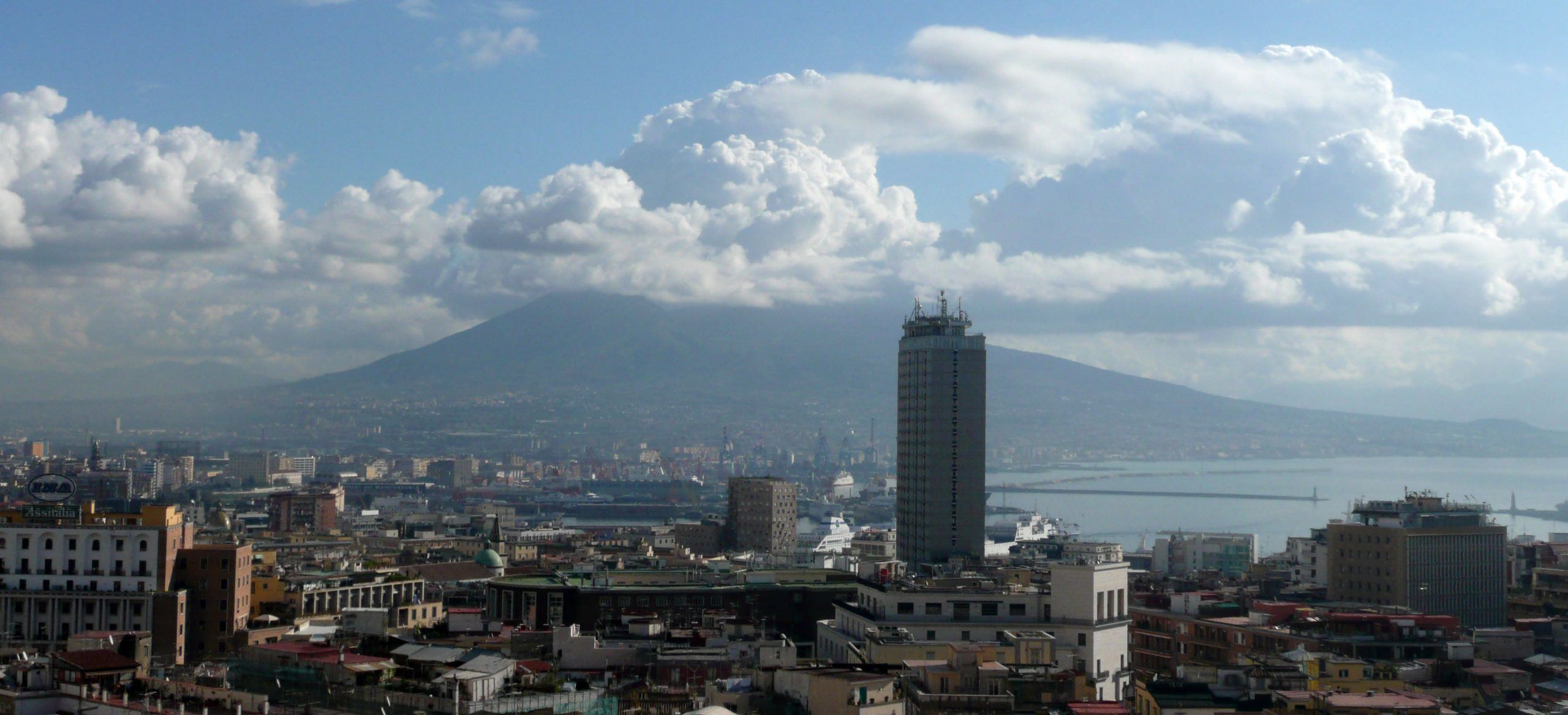 is Naples worth visiting