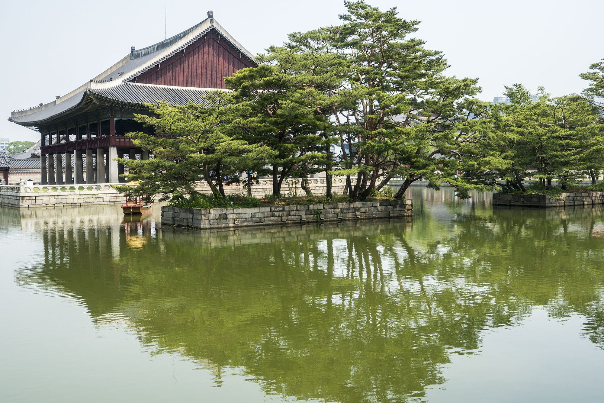 Pond and buildings of Gyeongbokgung Palace Seoul Republic of Korea