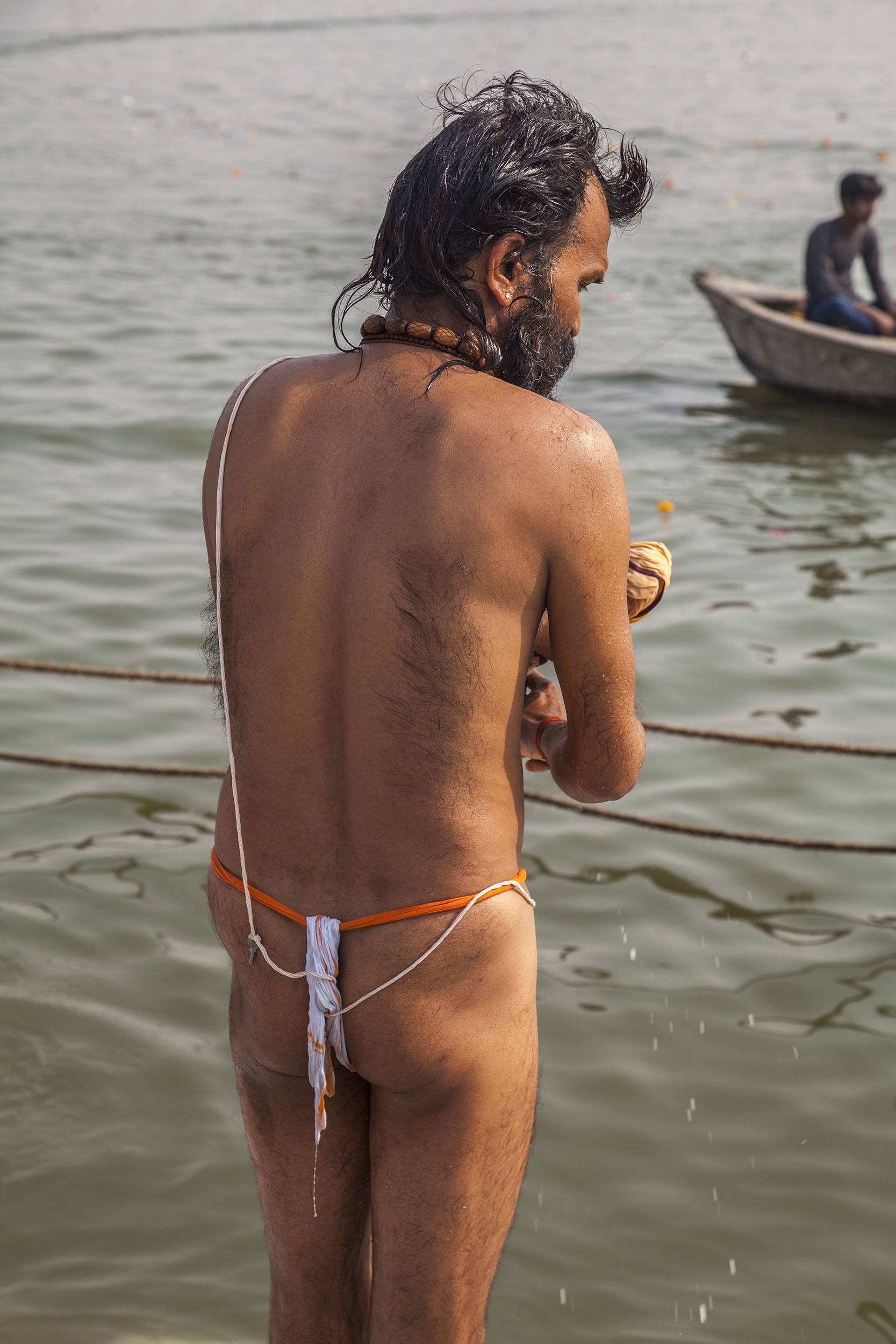 Men wearing loincloth at Marg Melah in Allahabad India