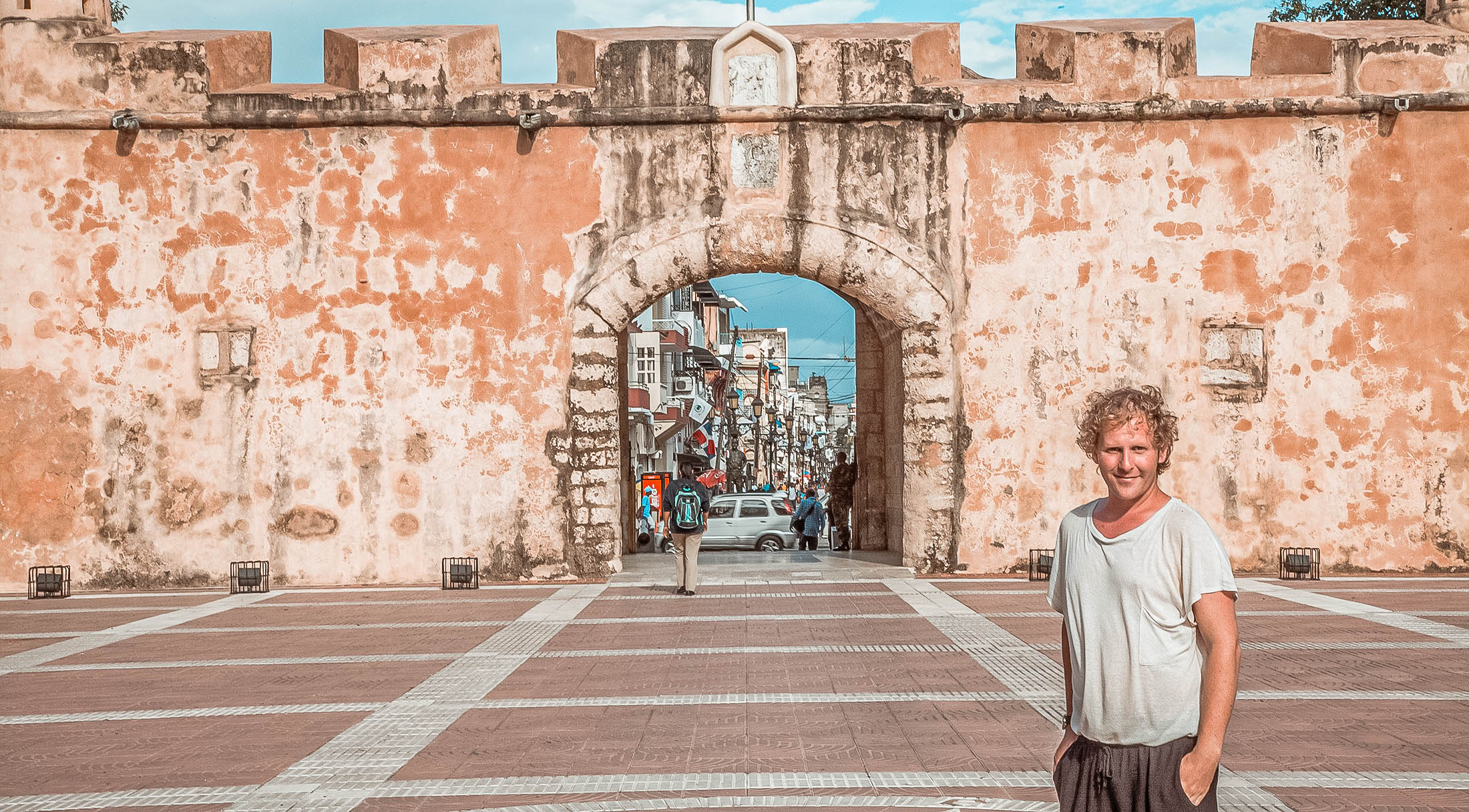 Ben in El Parque Independencia, Santo Domingo, visiting the Dominican Republic