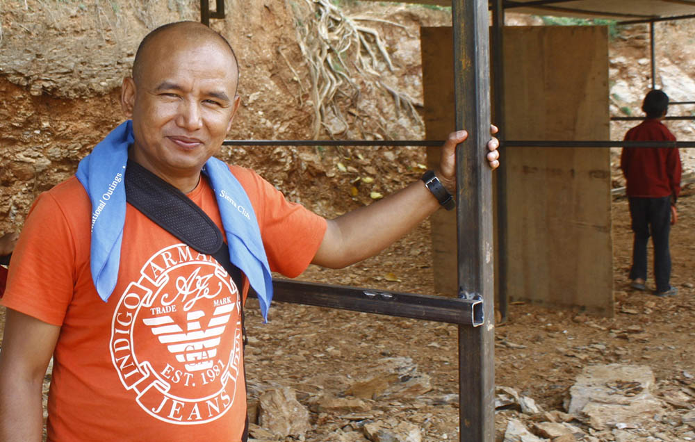 Dawa volunteering in Kavrepalanchok, Nepal - Everest avalanche survivor