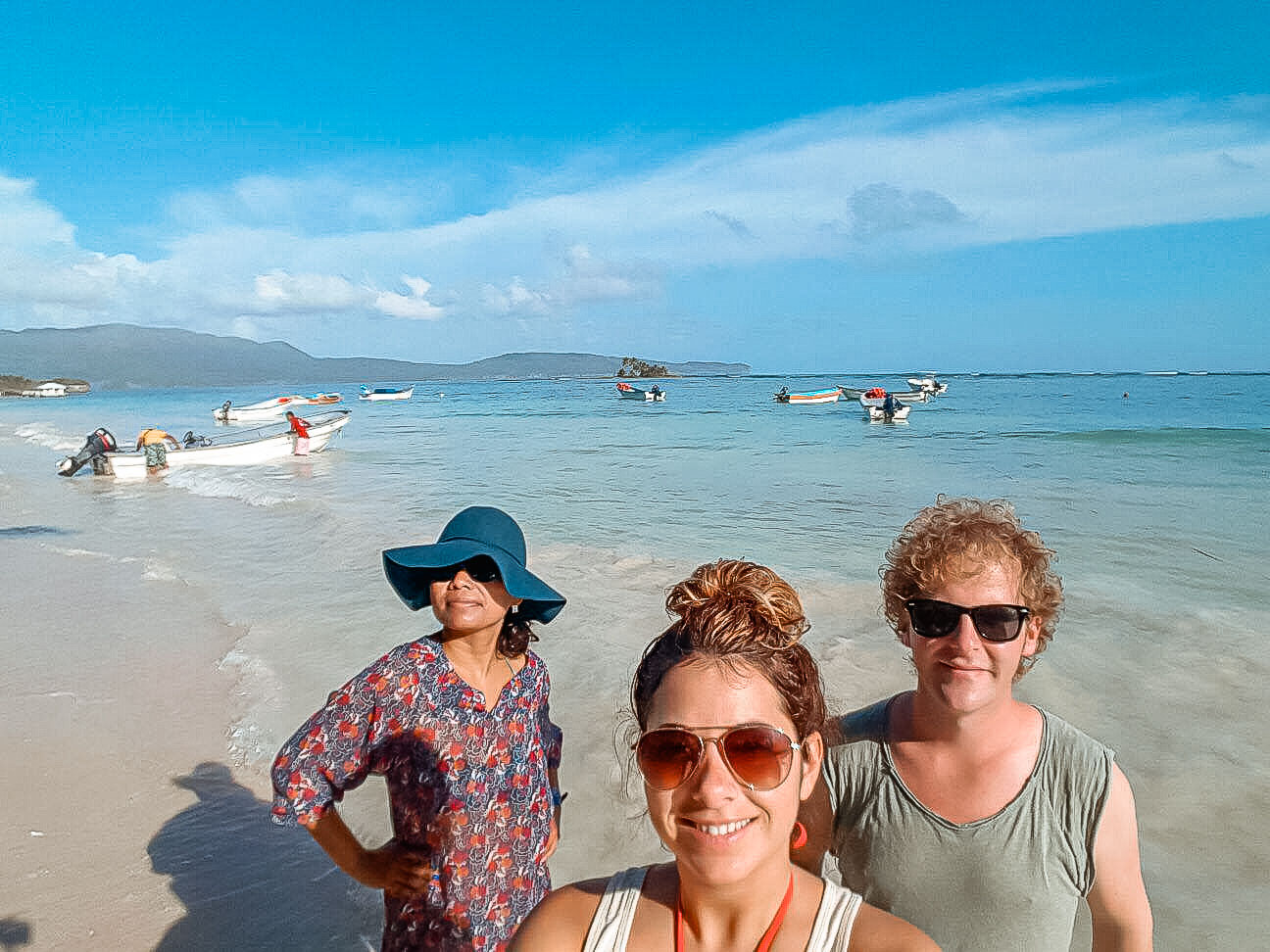 Sofia, Eva and Ben on Las Galeras, visiting the Dominican Republic