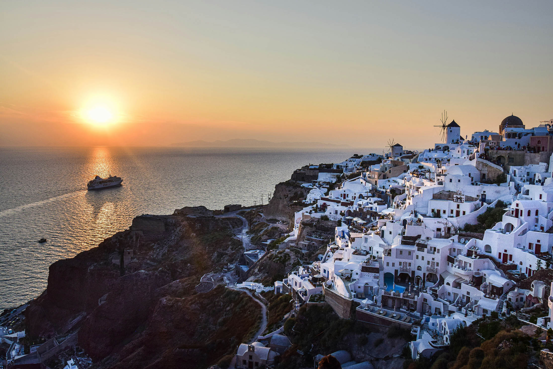 Santorini Travel Tips and Things to Do